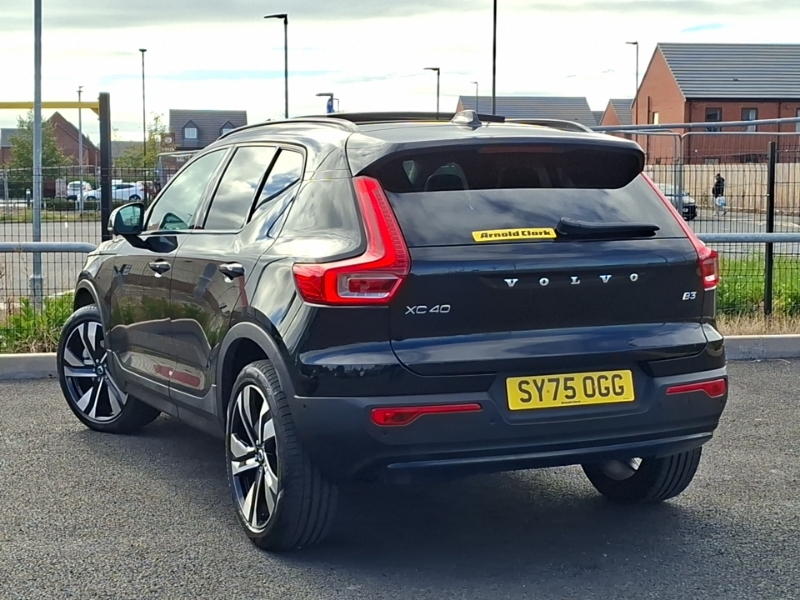 Volvo XC40 2.0 B3p Ultra Dark SY75OGG Black #2