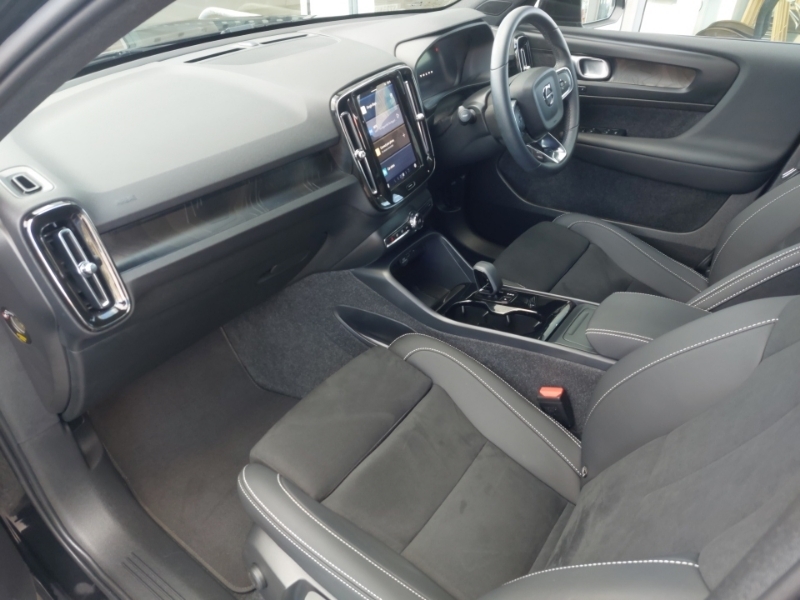 Volvo EX40 185Kw Extended Range Plus 82Kwh Black #5