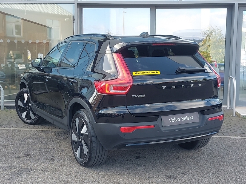 Volvo EX40 185Kw Extended Range Plus 82Kwh Black #2