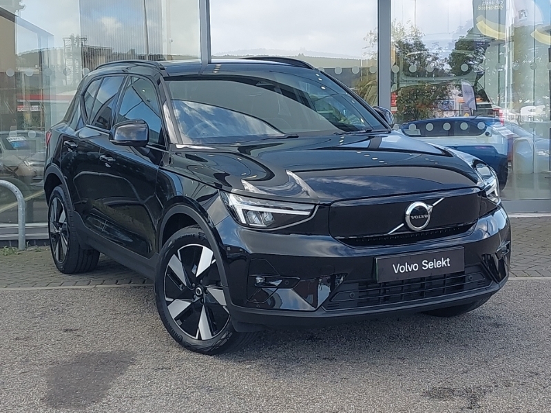 2025 Volvo EX40