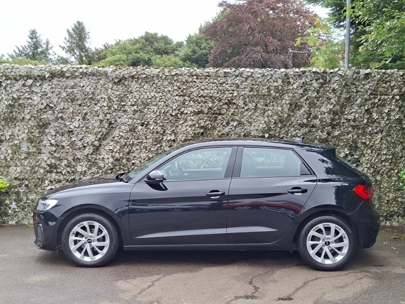 Audi A1 25 Tfsi Sport Black #4