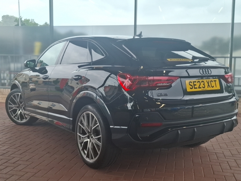 Audi Q3 35 Tfsi Black Edition S Tronic SE23XCT Black #2