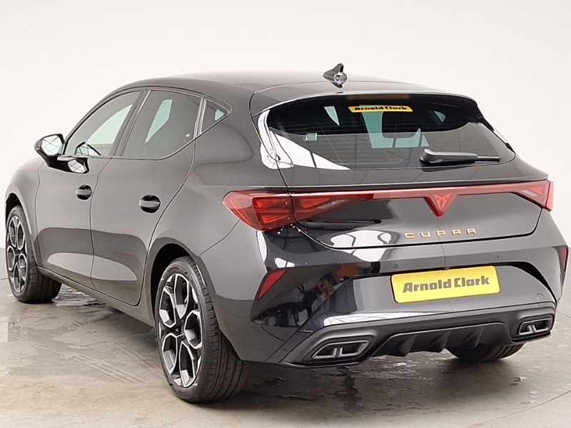 Cupra Leon 1.5 Etsi 150 V2 Dsg Black #2