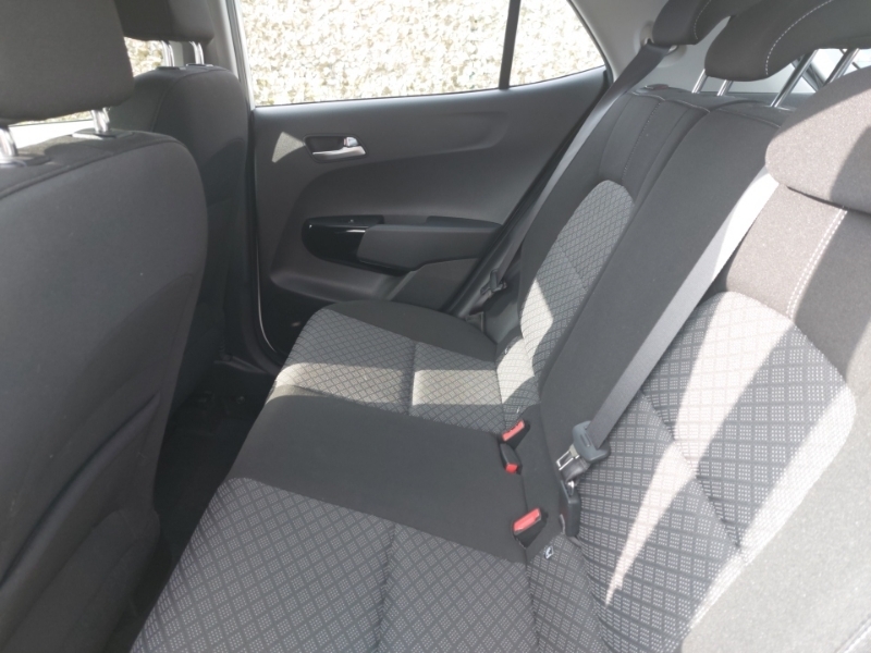 Kia Picanto 1.0 2 White #6