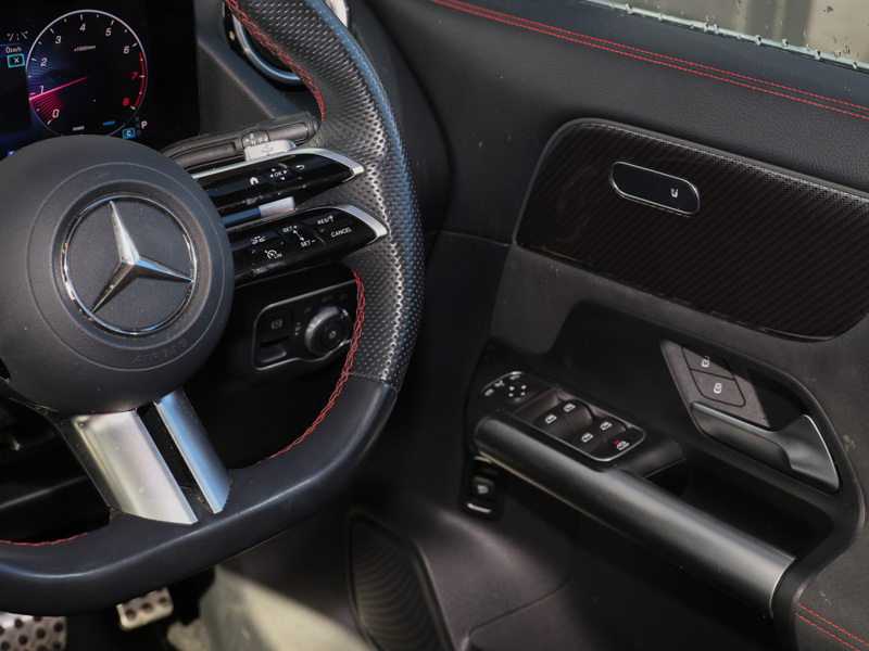 Mercedes-Benz GLA Class 2.0 Gla220d Amg Line Premium Plus 8G-dct 4Matic Black #12