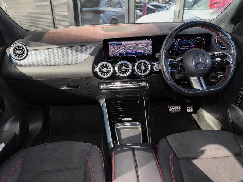 Mercedes-Benz GLA Class Gla 200 Amg Line Executive CA24VXU Silver #3