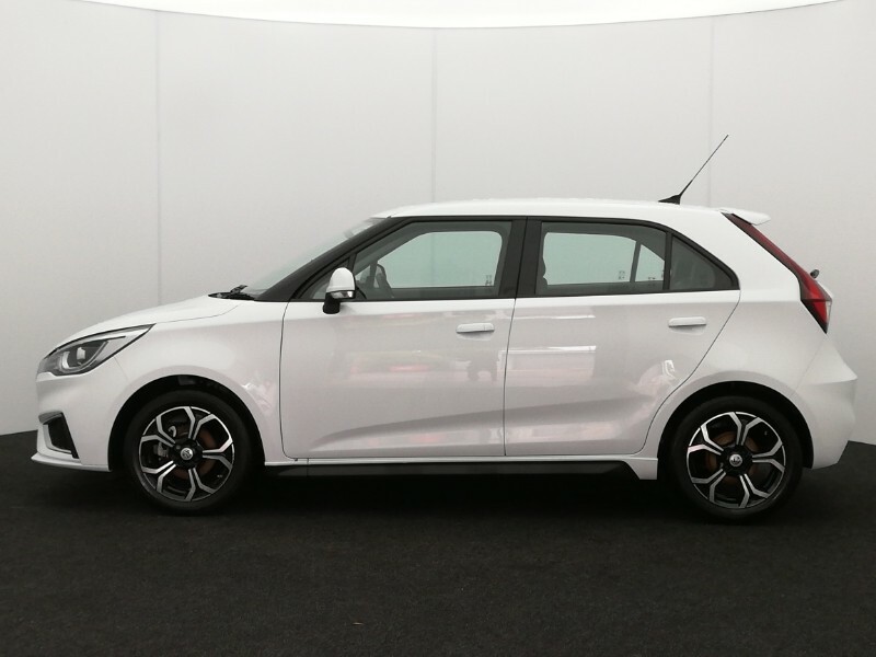 MG MG3 1.5 Vti-tech Exclusive Navigation White #4
