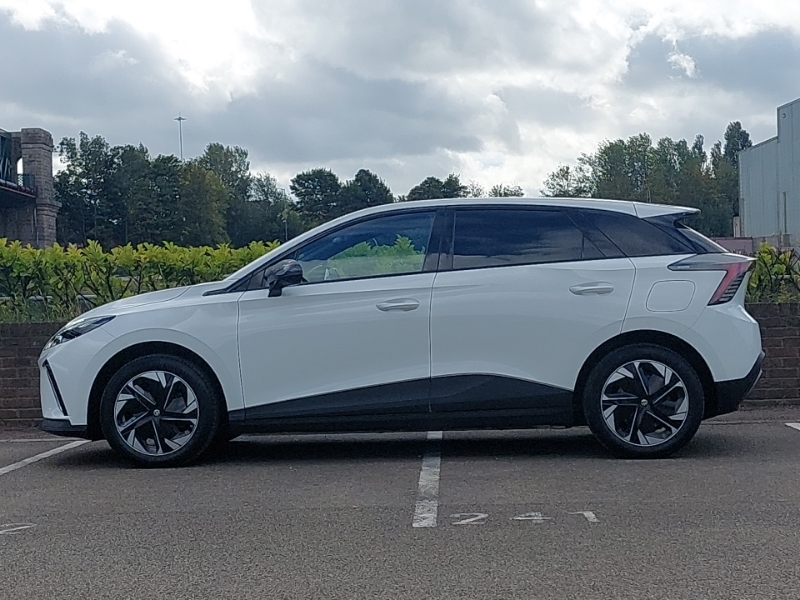 MG MG4 150Kw Trophy Ev Long Range 64Kwh White #4