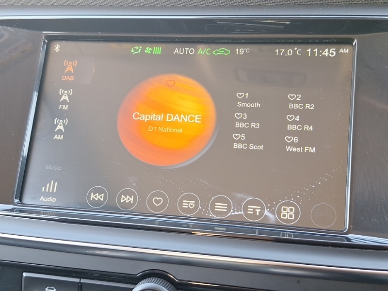 MG MG5 61.1Kwh Exclusive Long Range Estate A White #11