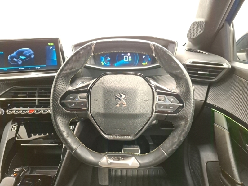 Peugeot e-208 50Kwh Allure Red #8