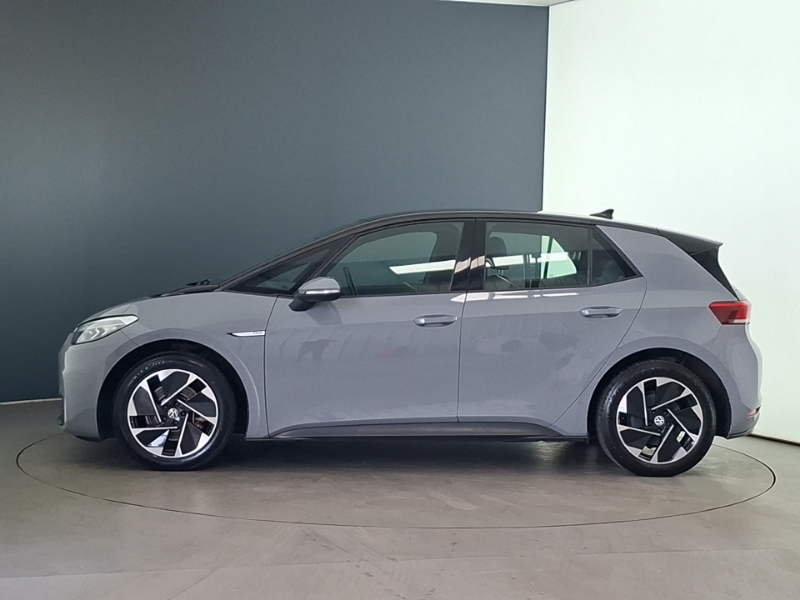 Volkswagen ID.3 Pro Performance 58Kwh Life Hatchback Blue #4