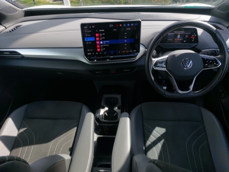 Volkswagen ID.4 210Kw Match Pro 77Kwh White #3
