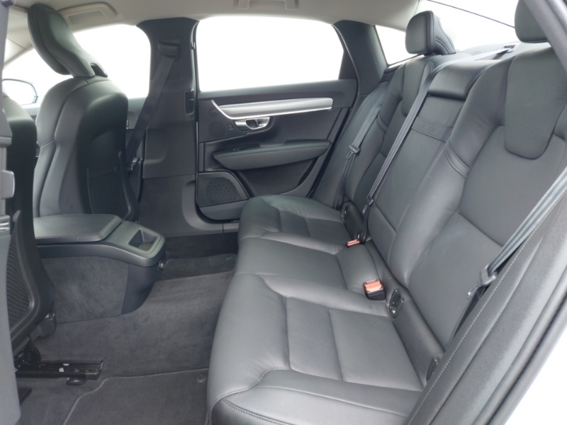 Volvo S90 2.0 T4 Momentum Plus Geartronic Silver #6
