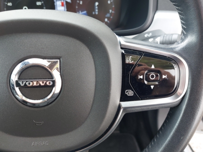 Volvo S90 T4 Momentum Plus Geartronic Black #13