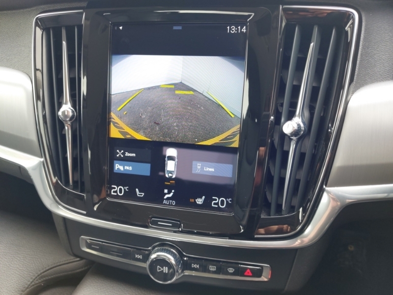 Volvo S90 T4 Momentum Plus Geartronic Black #9