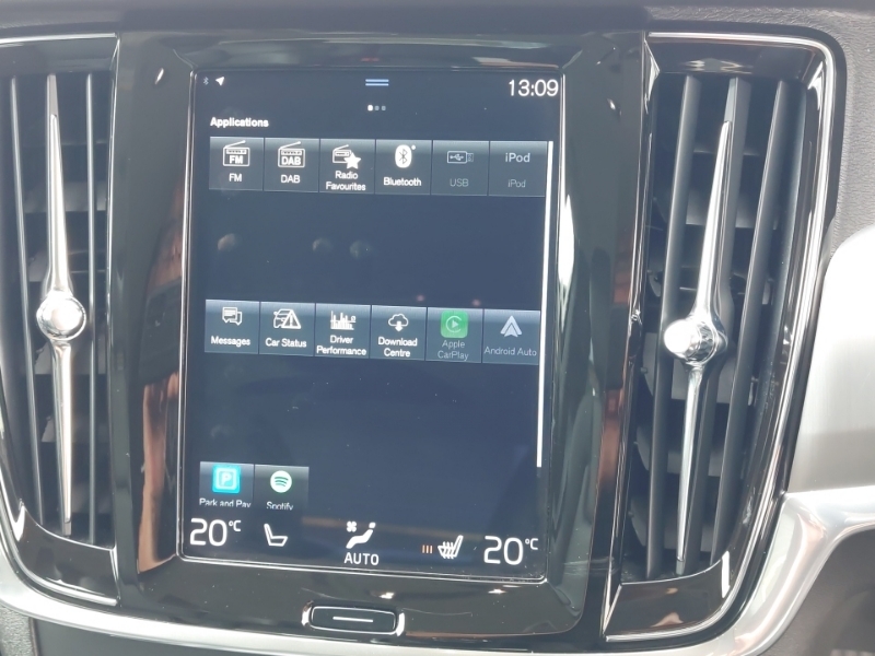 Volvo S90 T4 Momentum Plus Geartronic Black #15