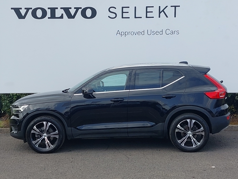 Volvo XC40 2.0 B4p Inscription Awd CA71HWB Black #4