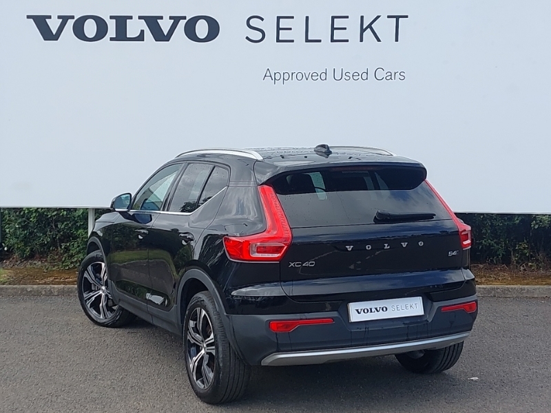 Volvo XC40 2.0 B4p Inscription Awd CA71HWB Black #2