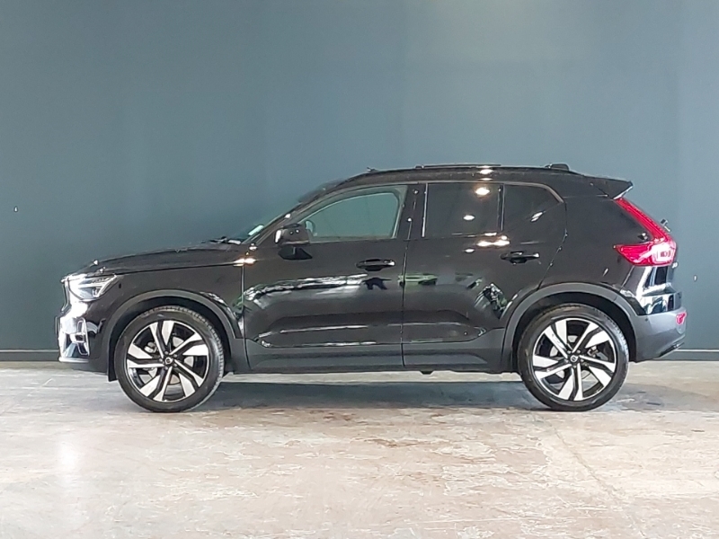 Volvo XC40 2.0 B3p Ultra Dark Black #4