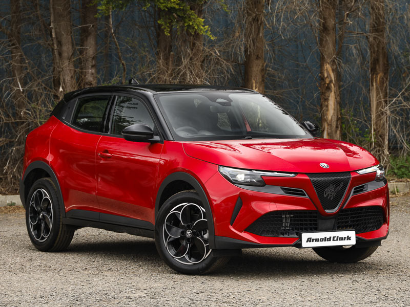 Alfa Romeo Junior 1.2 Turbo 145 Ibrida Ti Red #6