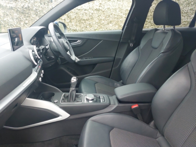 Audi Q2 35 Tfsi S Line SC72KKJ Blue #5