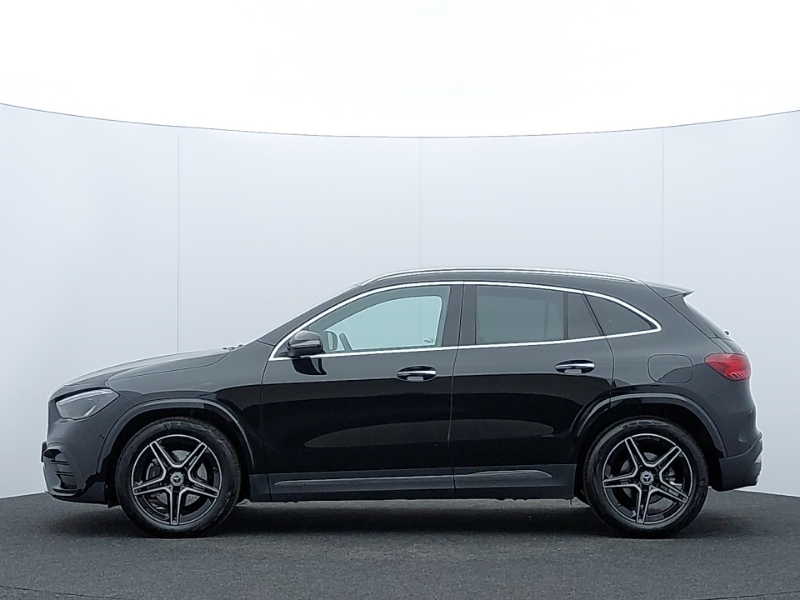 Mercedes-Benz GLA Class Gla 200 Amg Line Executive Black #4