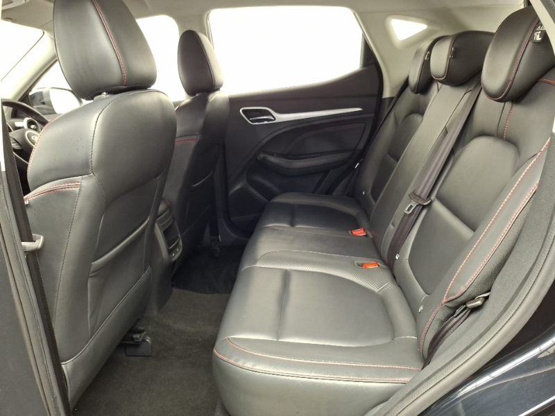 MG ZS 1.5 Vti-tech Exclusive Black #6