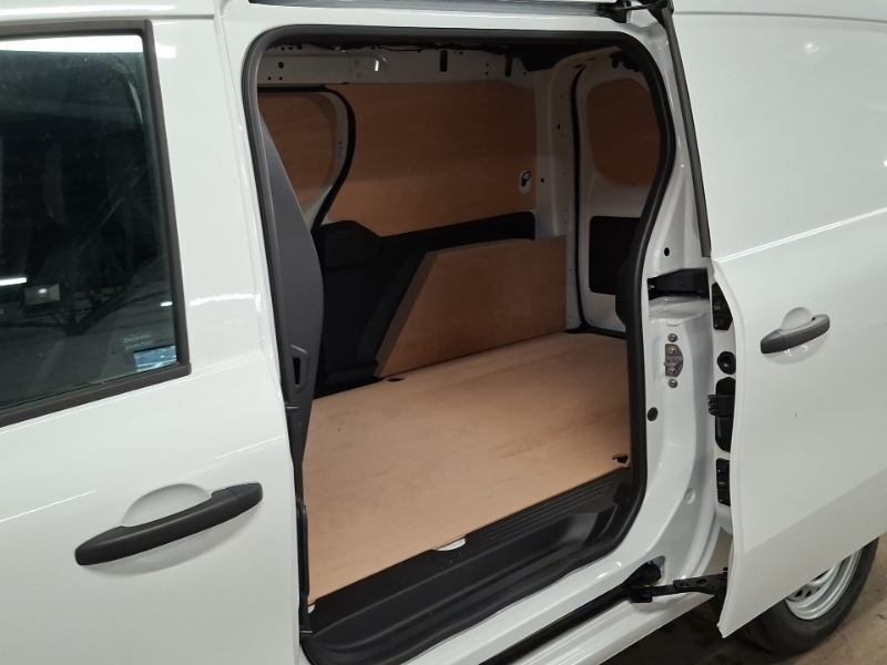 Renault Kangoo Ll21 Blue Dci 95 Advance Safety Van White #6