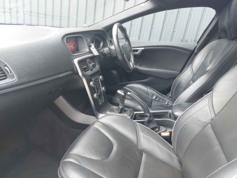 Volvo V40 D2 122 R Design Edition Grey #5