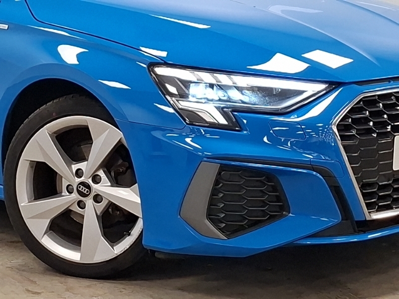 Audi A3 Saloon Edition 1 35 Tfsi 150 Ps S Tronic Black #20