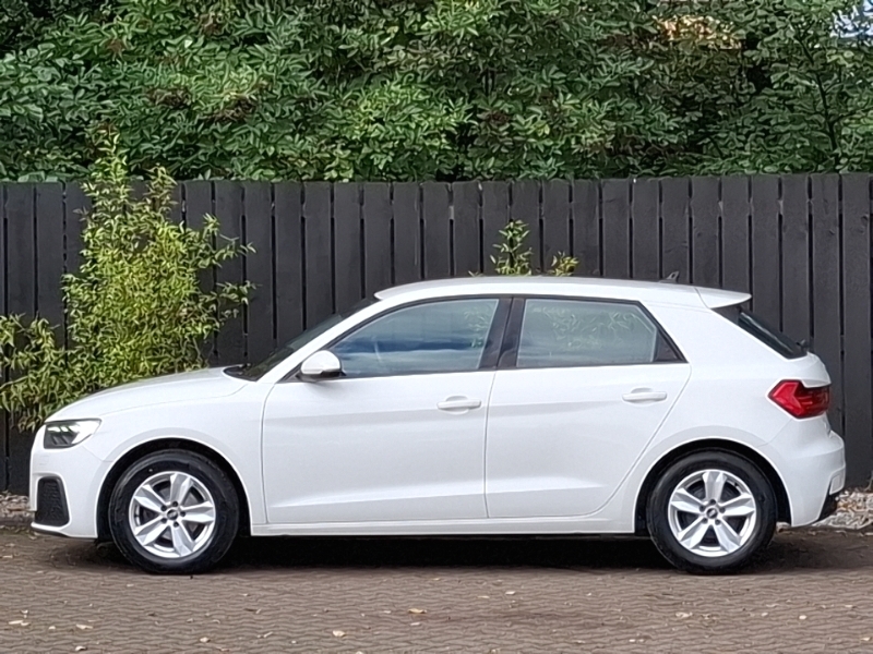 Audi A1 25 Tfsi Technik White #4