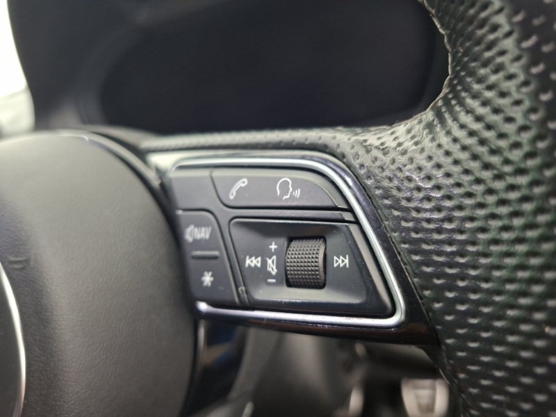 Audi Q2 Q2 35 Tfsi Black Edition S Tronic Grey #13