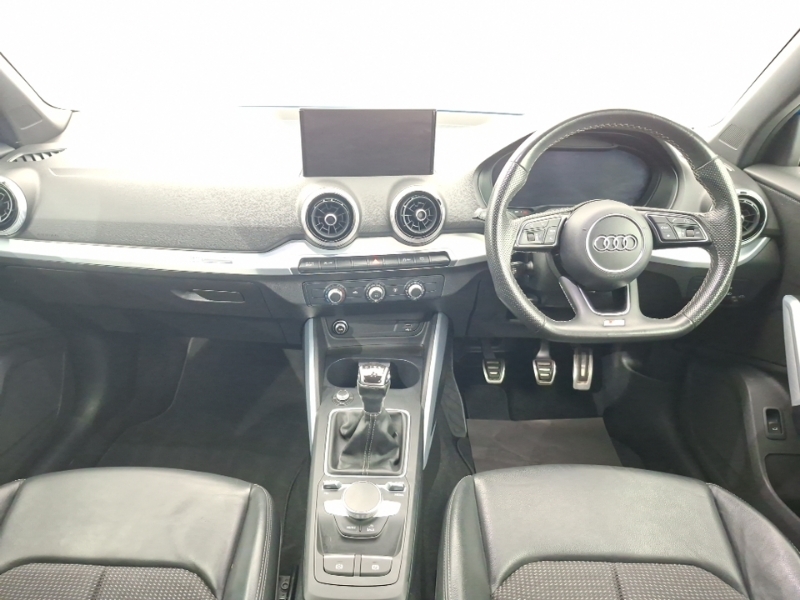Audi Q2 30 Tfsi Black Edition Blue #3