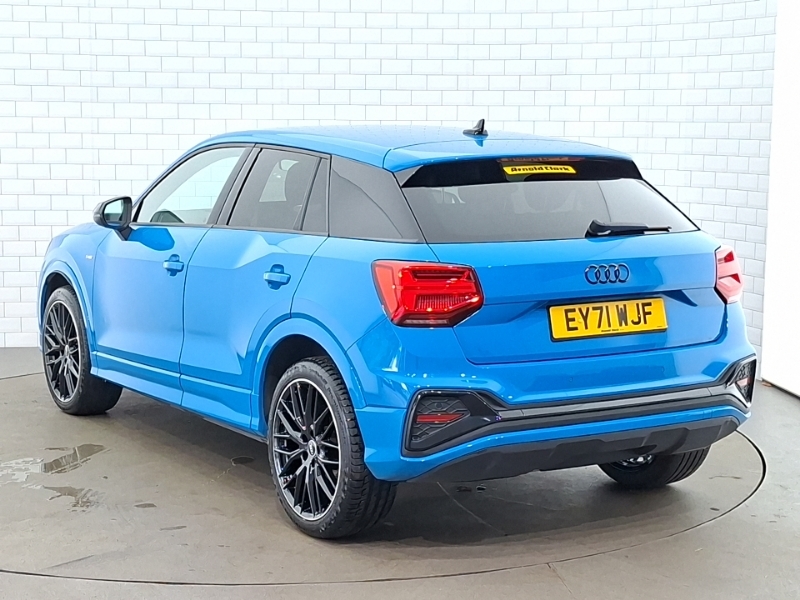 Audi Q2 30 Tfsi Black Edition Blue #2