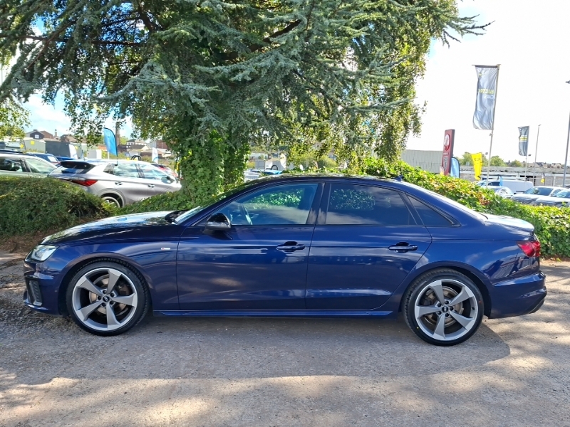 Audi A4 35 Tfsi Black Edition Blue #4