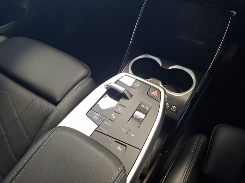 BMW iX2 30 66.5Kwh Shadow Edition Xdrive 11Kw Ch Grey #16