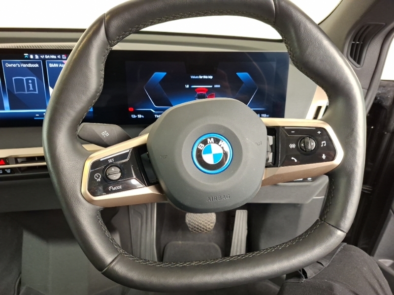 BMW iX 40 76.6Kwh M Sport Red #5