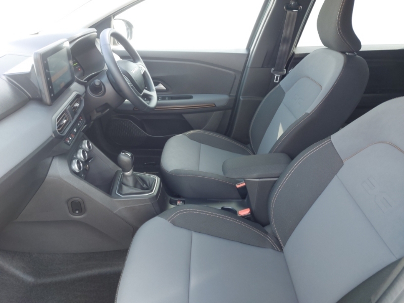 Dacia Jogger 1.6 Hev Extreme Green #5