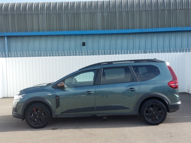 Dacia Jogger 1.6 Hev Extreme Green #4