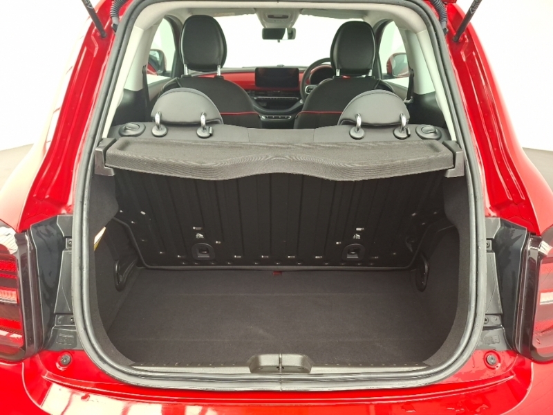 Fiat 500 500 Dolcevita Mhev Red #18