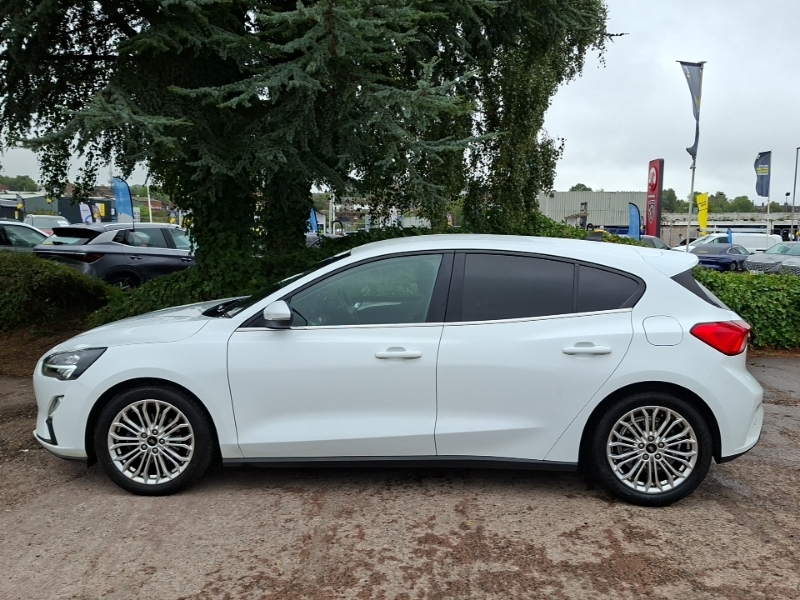 Ford Focus 1.0 Ecoboost Hybrid Mhev 125 Titanium X Ed White #4