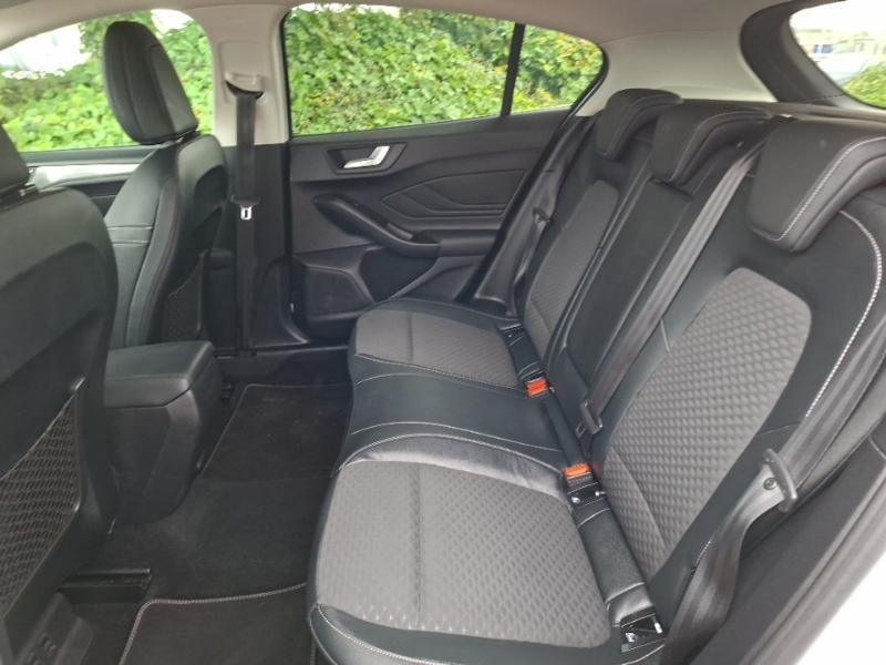 Ford Focus 1.0 Ecoboost Hybrid Mhev 125 Titanium X Ed White #6