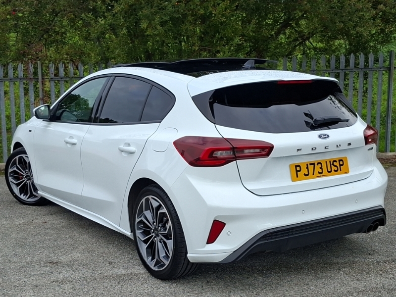 Ford Focus 1.0 Ecoboost Hybrid Mhev 155 St-line X White #2