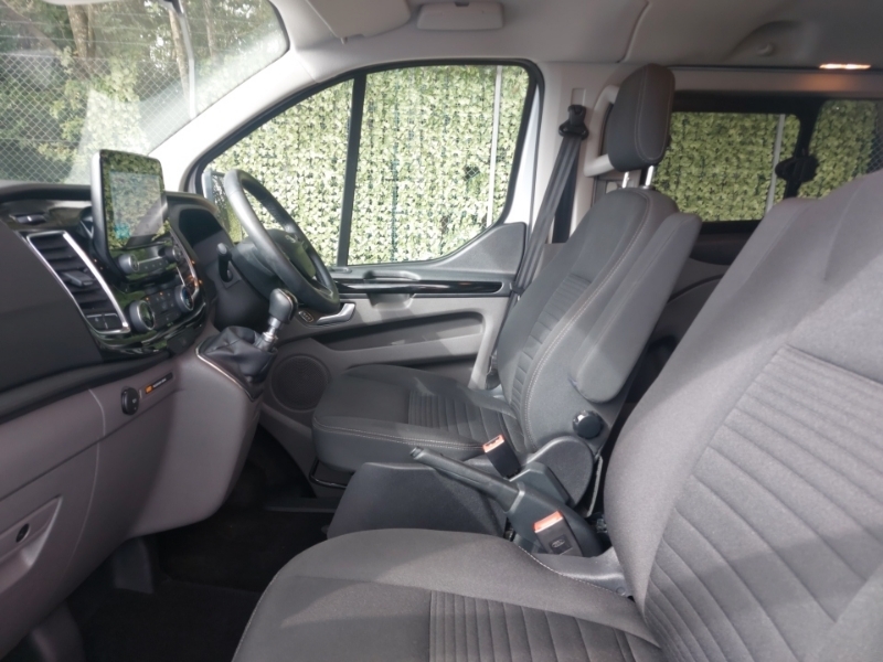 Ford Transit Custom 2.0 Ecoblue 170Ps Low Roof Dcab Limited Van White #5