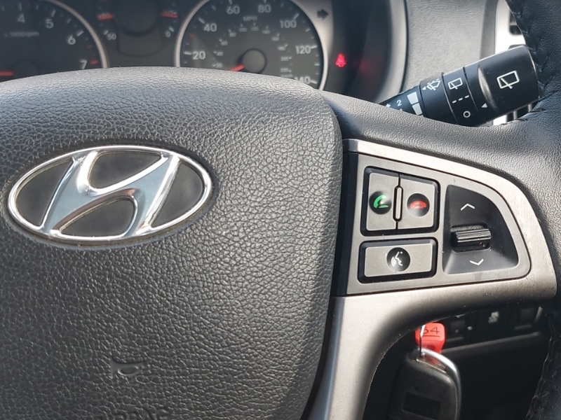 Hyundai I20 Classic Hatchback Black #13