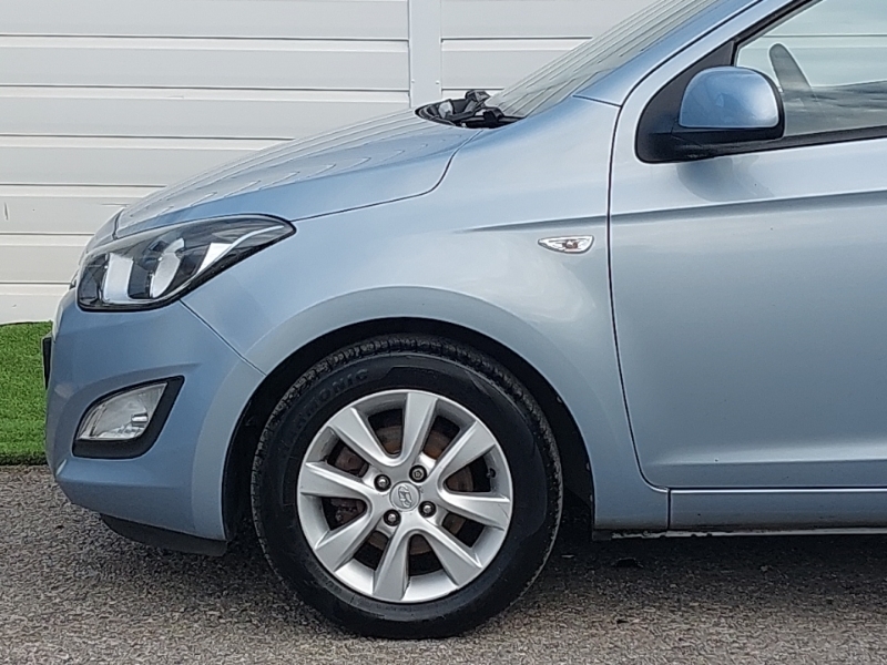 Hyundai I20 Classic Hatchback Black #18