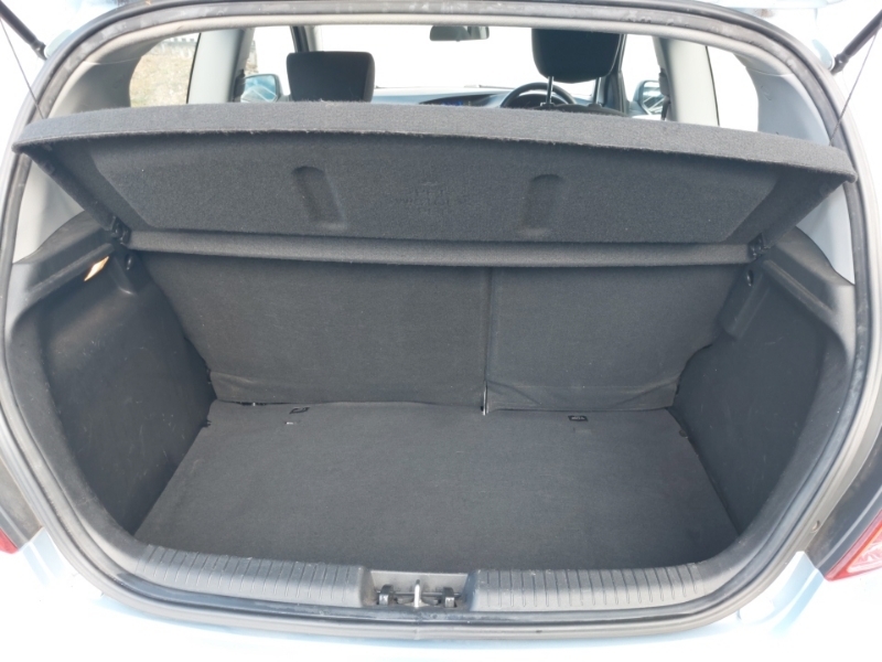 Hyundai I20 Classic Hatchback Black #17