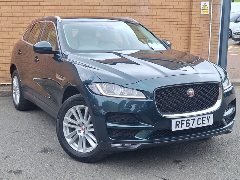 Jaguar F-Pace 2.0D Portfolio Awd Green