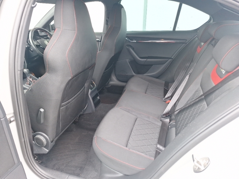 Skoda Octavia 2.0 Tdi Cr Vrs Dsg 7 Speed Black Pack Grey #6
