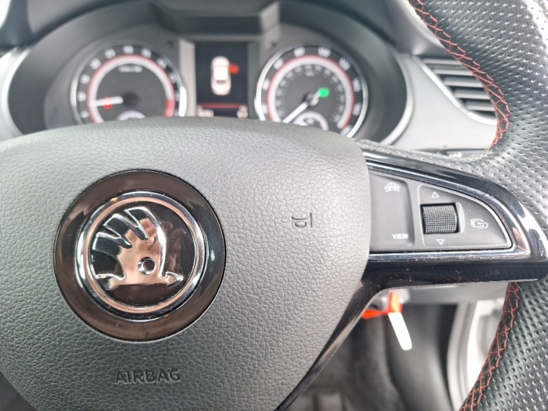 Skoda Octavia 1.6 Se L Tdi 114 Bhp Silver #13